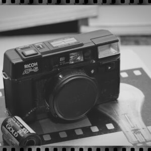 Appareil argentique 35 mm Ricoh AF-5